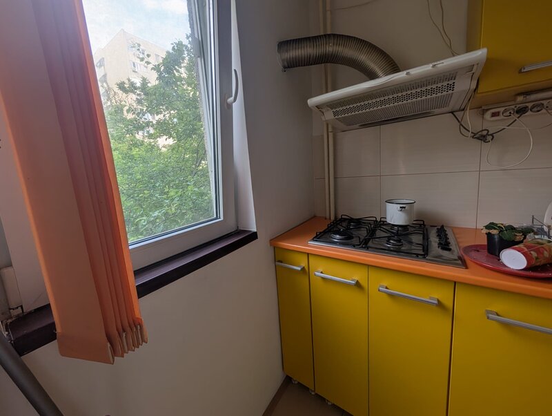 Drumul Taberei, metrou Favorit garsoniera
